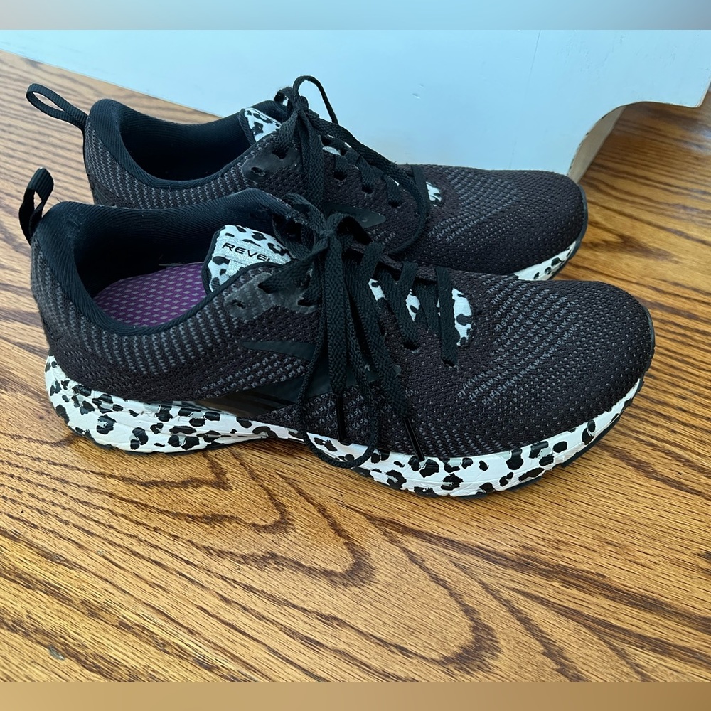 Brooks sneakers